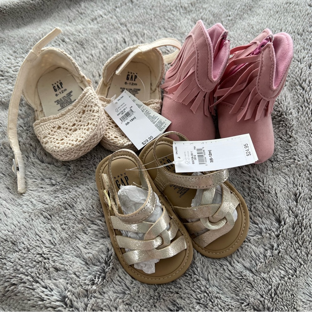 COPY - Baby shoes!